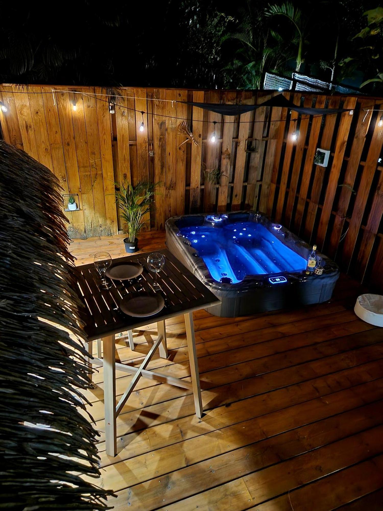 Pura Vida Lodge Cabane Perchee Sainte-Rose Exteriér fotografie
